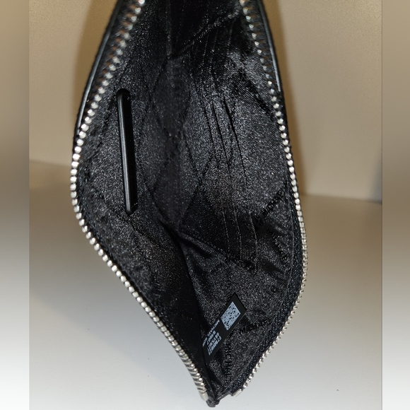 Michael Kors "Jet Set" Wristlet - Picture 2 of 3